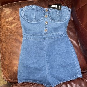 FASHION NOVA LESS IS ALWAYS MORE DENIM ROMPER SZ L